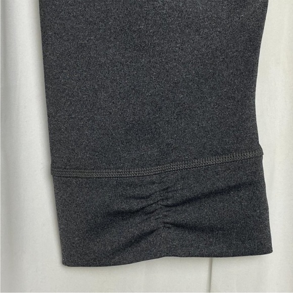 North Face Tadasana Crop Legging - Picture 4 of 5